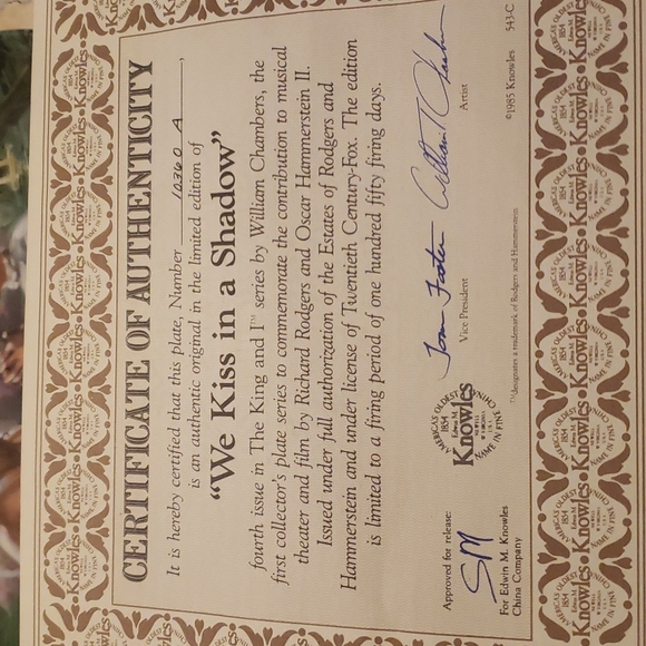 WE KISS IN A SHADOW  COLLECTOR PLATE - Picture 3 of 6